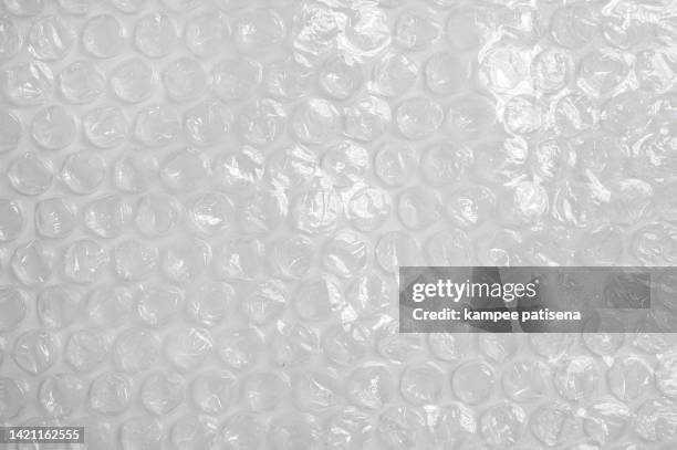 close up of bubble pack, used for packaging - luftpolsterfolie stock-fotos und bilder
