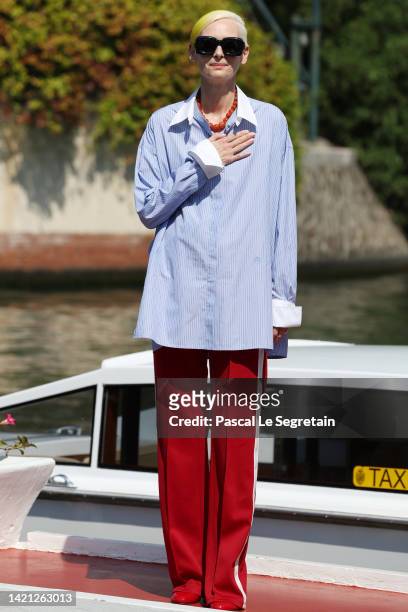 Tilda Swinton arrives at the Hotel Excelsior during the 79th Venice International Film Festival on September 06, 2022 in Venice, Italy.