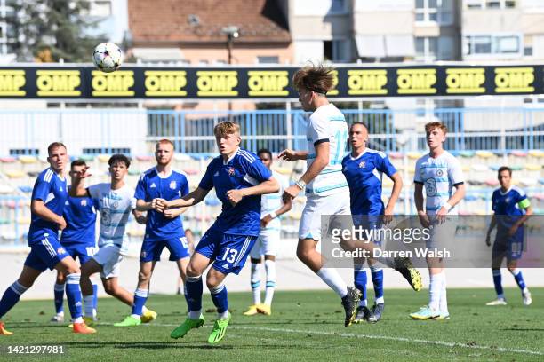 Leo Castledine of Chelsea FC scores their side's second goal during the UEFA Youth League Group E match between Dinamo Zagreb and Chelsea FC at...