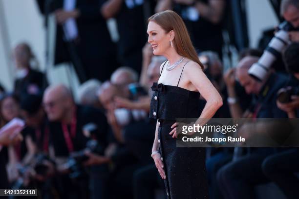 Julianna Moore attends "The Eternal Daughter" red carpet at the 79th Venice International Film Festival on September 06, 2022 in Venice, Italy.