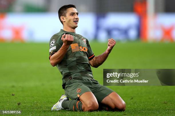 Marian Shved of Shakhtar Donetsk celebrates after scoring their team's first goal during the UEFA Champions League group F match between RB Leipzig...