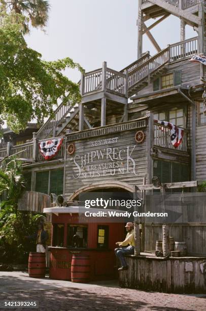 schiffbruchmuseum, key west - key west stock-fotos und bilder