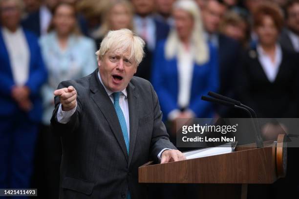 Boris Johnson addresses the media from outside number 10 before formally resigning as Prime Minister, at Downing Street on September 06, 2022 in...