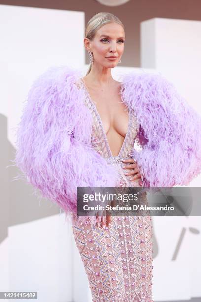 Leonie Hanne attends the "Il Signore Delle Formiche" red carpet at the 79th Venice International Film Festival on September 06, 2022 in Venice, Italy.