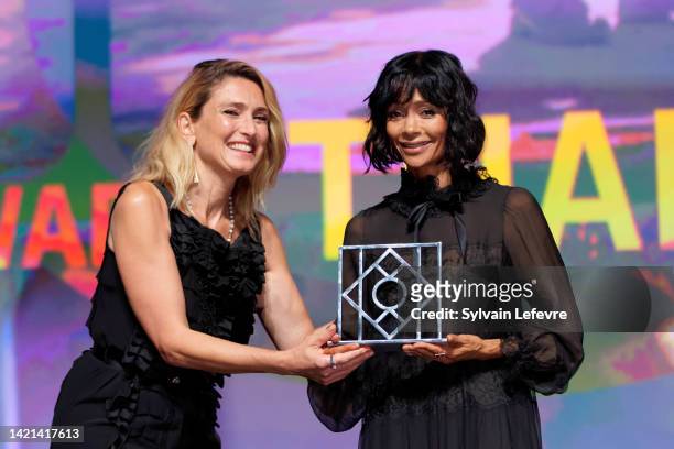 Thandiwe Newton receives a Deauville Film Festival 2022 Talent Award from Julie Gayet during the 48th Deauville American Film Festival on September...