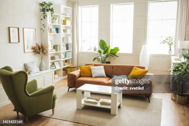 interior de sala de estar - vida doméstica fotografías e imágenes de stock