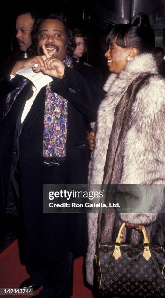 Al Sharpton and wife Kathy Jordan attend the premiere of "Malcolm X" on November 16, 1992 at the Ziegfeld Theater in New York City.