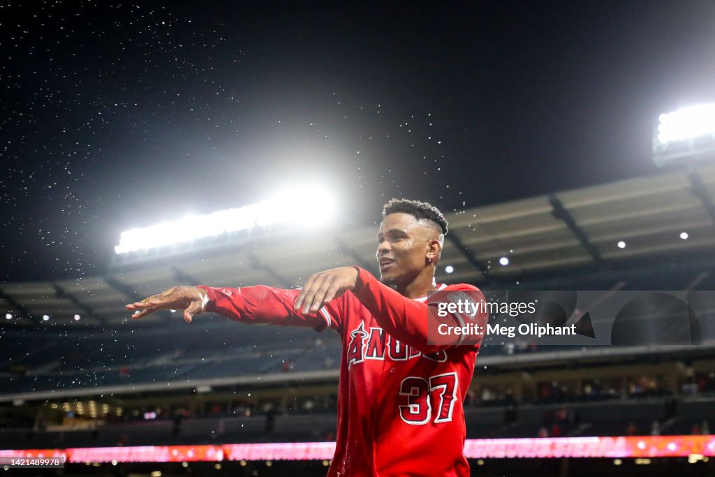 Detroit Tigers v Los Angeles Angels