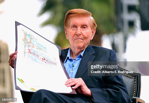 Execitve Chairman and CEO of Viacom and CBS Corporation Sumner Redstone attends a ceremony honoring him with the 2,467th star on the Hollywood Walk...