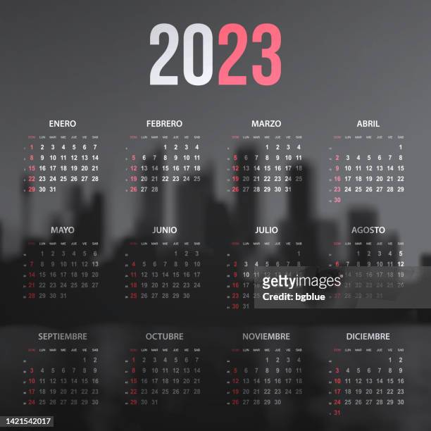ilustraciones, imágenes clip art, dibujos animados e iconos de stock de calendario español 2023 sobre el horizonte de la ciudad en blanco y negro - calendario