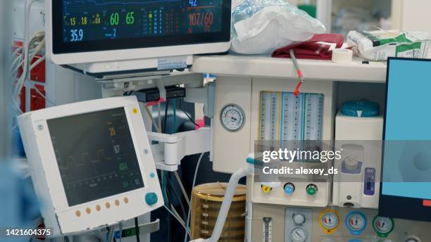 Low O2 Monitor Hospital 255 Oxygen Levels Hospital Stock Photos, High-Res Pictures, and Images ...