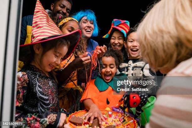 candy for the kids - doces imagens e fotografias de stock