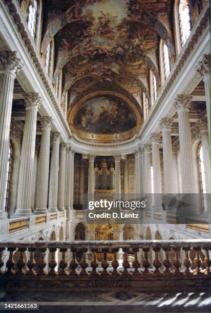 chapel of versailles - chapel stock pictures, royalty-free photos & images