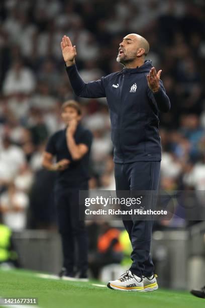 Igor Tudor, Manager of Marseille gives their team instructions during the UEFA Champions League group D match between Tottenham Hotspur and Olympique...