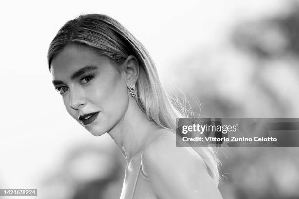 Vanessa Kirby attends "The Son" red carpet at the 79th Venice International Film Festival on September 07, 2022 in Venice, Italy.