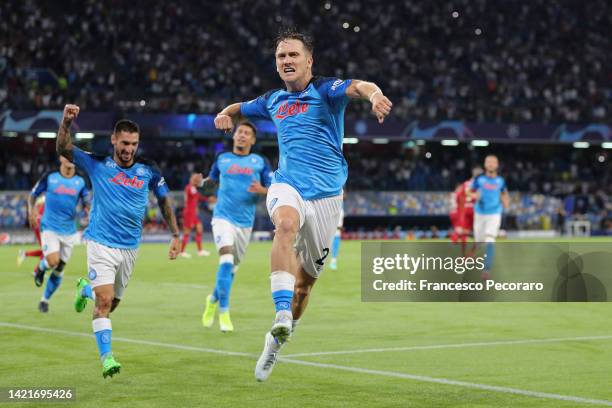 Piotr Zielinski of SSC Napoli celebrates after scoring their team's fourth goal during the UEFA Champions League group A match between SSC Napoli and...