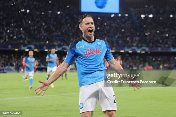 Piotr Zielinski of SSC Napoli celebrates after scoring their team's fourth goal during the UEFA Champions League group A match between SSC Napoli and...