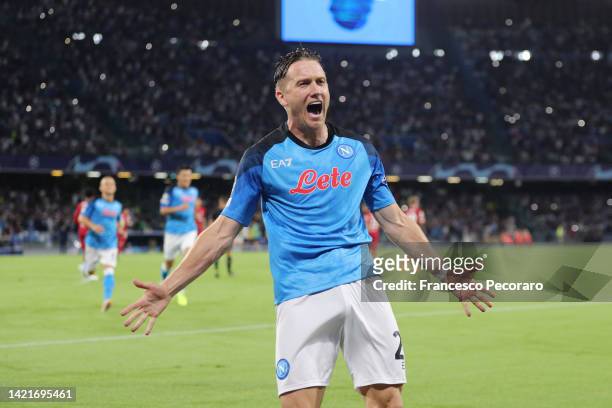 Piotr Zielinski of SSC Napoli celebrates after scoring their team's fourth goal during the UEFA Champions League group A match between SSC Napoli and...