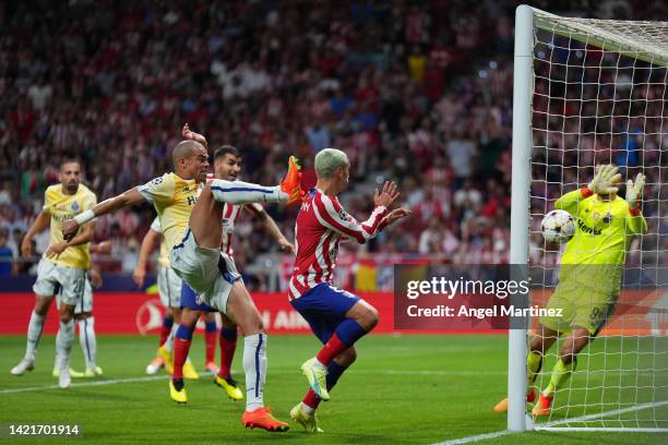 Antoine Griezmann of Atletico de Madrid scores their team's second goal during the UEFA Champions League group B match between Atletico Madrid and FC...