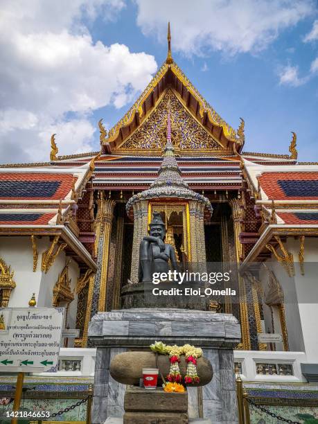 prasat phra thep bidon in grand palace, bangkok, thailand - royal palace bildbanksfoton och bilder