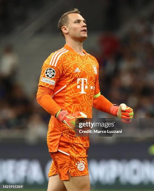 Manuel Neuer of FC Bayern Munchen celebrates his team-mates goal during the UEFA Champions League group C match between FC Internazionale and FC...