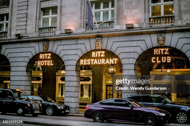 291 Ritz Hotel On Piccadilly Stock Photos, High-Res Pictures, and