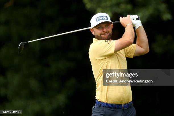 Andy Sullivan of England plays their second shot on the 18th hole during Day One of the BMW PGA Championship at Wentworth Golf Club on September 08,...