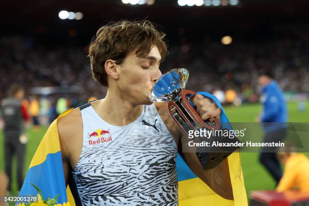 Armand Duplantis of Sweden celebrates following their victory in Men's Pole Vault during the Weltklasse Zurich 2022, part of the 2022 Diamond League...