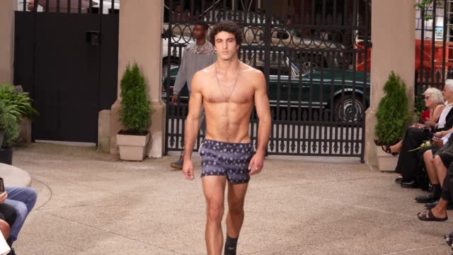 NY: Parke & Ronen Fall 2022/Resort 2023