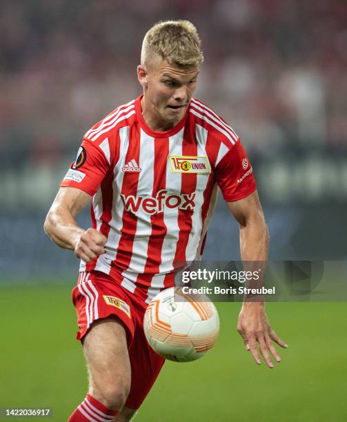 Andras Schaefer of 1.FC Union Berlin controls the ball during the UEFA Europa League group D match between 1. FC Union Berlin and Royale Union...