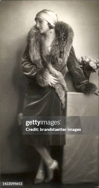 Lena Amsel Photos And Premium High Res Pictures Getty Images lena-amsel-photos-and-premium-high-res-pictures-getty-images