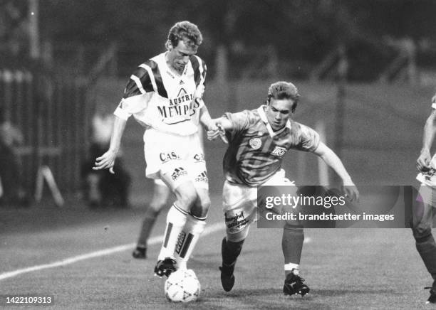 Austrian football player Peter Stöger in the match Austria Wien against Wiener Sport-Club . Horr Stadium. Vienna. 7 May 1993.