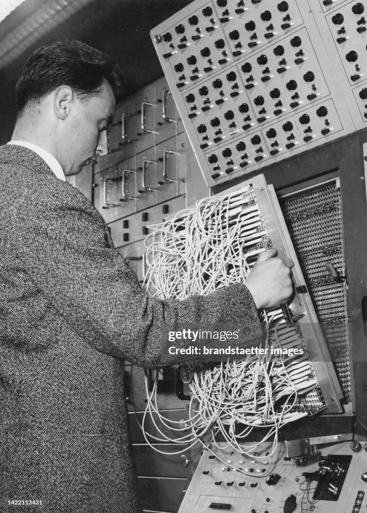 Analog computer at the Institute for Theory of Information and... News ...