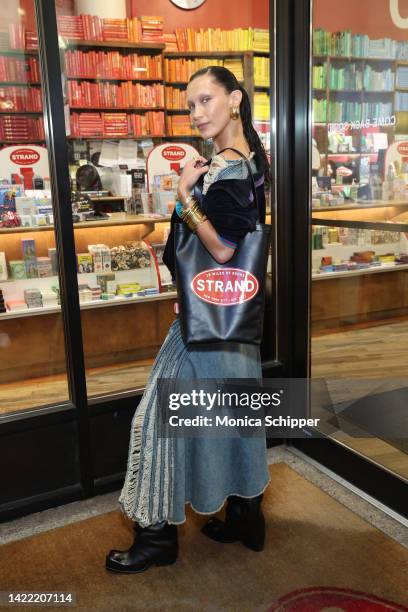 Bella Hadid attends the Bottega Veneta and the Strand Bookstore dinner on September 08, 2022 in New York City.