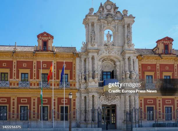 Image of the flag of Andalusia at half mast at the Palace of San Telmo when the President of the Junta de Andalucia, Juanma Morero, signed a decree...