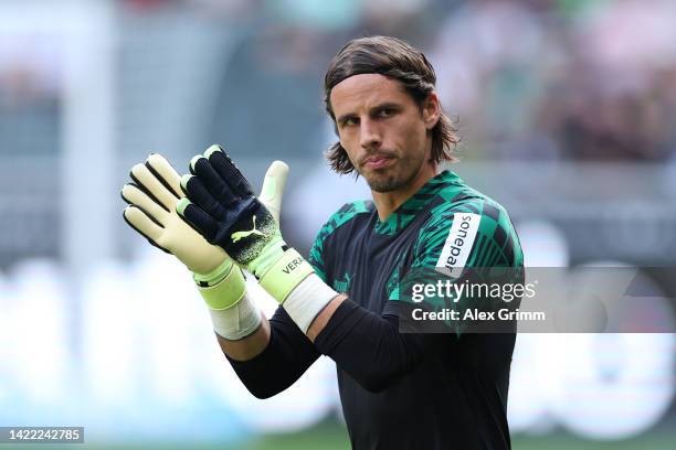 Yann Sommer of Moenchengladbach warms up for the Bundesliga match between Borussia Mönchengladbach and 1. FSV Mainz 05 at Borussia-Park on September...