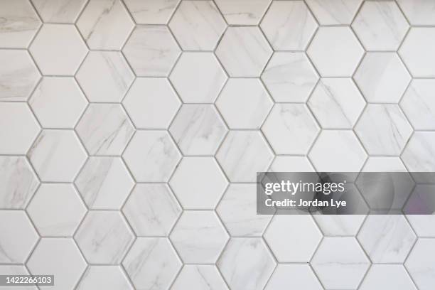 hexagon marble wall backgrounds - ceramic designs stock pictures, royalty-free photos & images