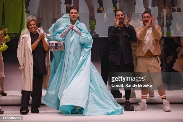 Silvia Fendi, Linda Evangelista, Marc Jacobs and Kim Jones at the Fendi Spring Summer 2023 during New York Fashion Week: The Shows at Hammerstein...