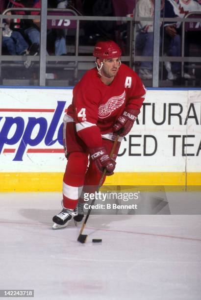 Brendan Shanahan of the Detroit Red Wings skates with the puck during an NHL game against the New York Rangers on March 21, 1997 at the Madison...
