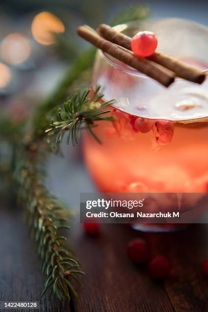 winter red hot drink with spices - cocktail recipe stock pictures, royalty-free photos & images