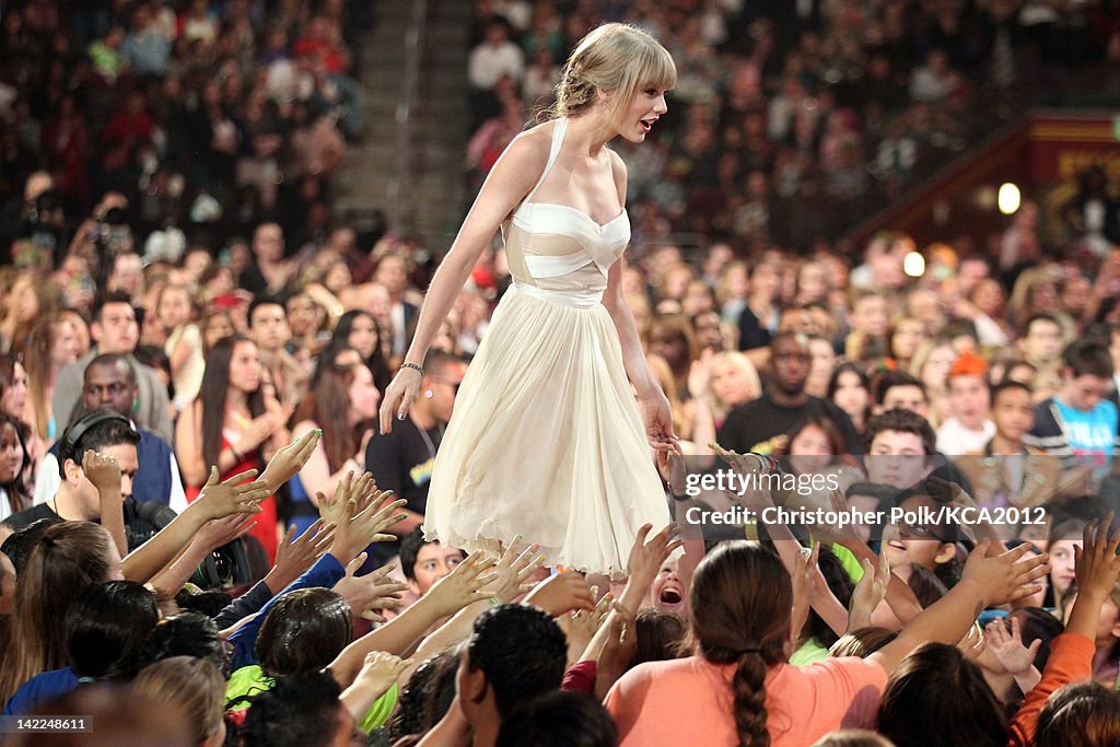 Nickelodeon's 25th Annual Kids' Choice Awards - Roaming Audience