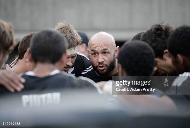 Forbes of New Zealand gives a team talk to team New Zealand during day two of the Tokyo Sevens at Prince Chichibu Stadium on April 1, 2012 in Tokyo,...