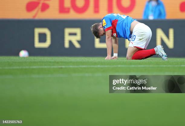 Jann-Fiete Arp of Holstein Kiel reacts during the Second Bundesliga match between Holstein Kiel and Hamburger SV at Holstein-Stadion on September 09,...