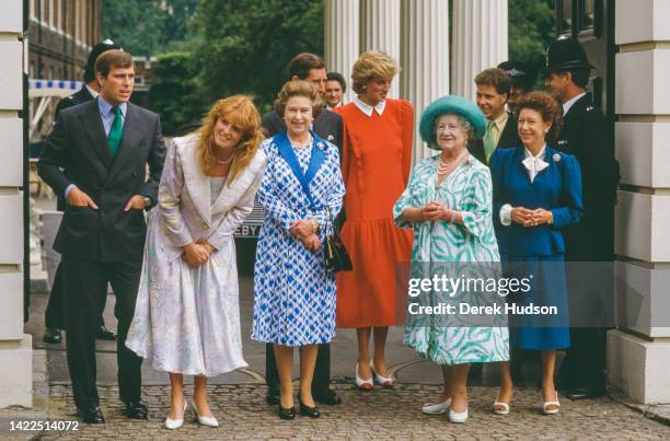 British monarch Queen Elizabeth II poses with members of the royal family, from left, married couple Prince Andrew, Duke of York, and Sarah Ferguson,...