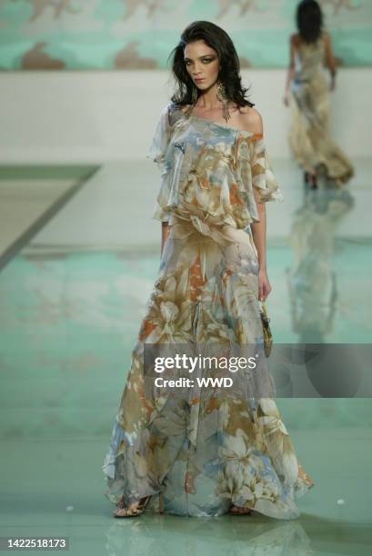 Models 2003 A model on the runway at the Valentino Spring 2003 show in Paris. News ...