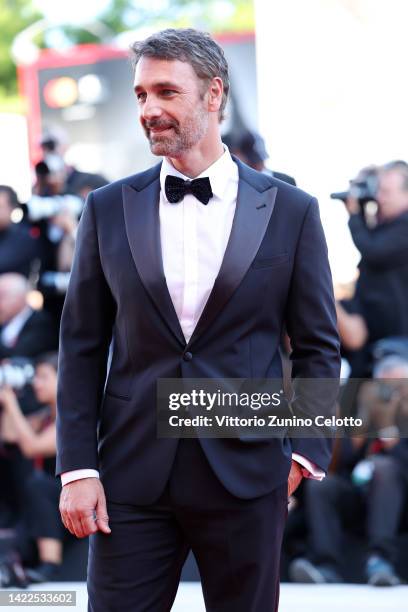Raoul Bova attends the closing ceremony red carpet at the 79th Venice International Film Festival on September 10, 2022 in Venice, Italy.