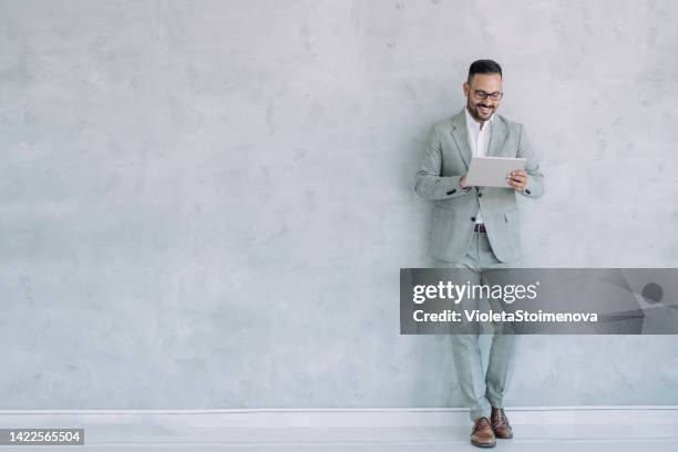 make sure your business is portable. - ipad office wall stock pictures, royalty-free photos & images