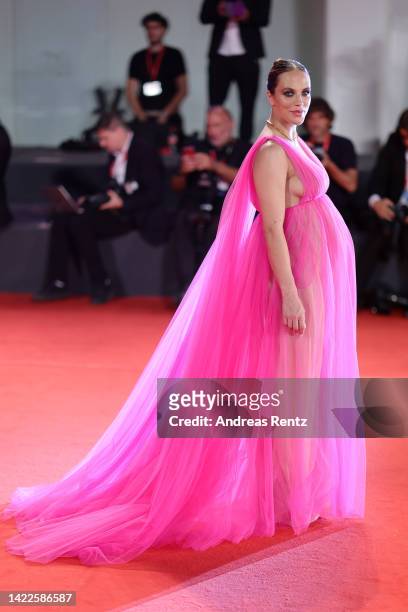 Jessica Brown Findlay attends the red carpet for "The Hanging Sun" at the 79th Venice International Film Festival on September 10, 2022 in Venice,...