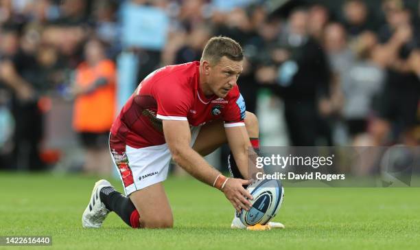 Jimmy Gopperth of Leicester Tigers lines up a kick during the Gallagher Premiership Rugby match between Exeter Chiefs and Leicester Tigers at Sandy...