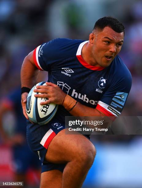 Ellis Genge of Bristol Bears runs with the ball during the Gallagher Premiership Rugby match between Bristol Bears and Bath Rugby at Ashton Gate on...